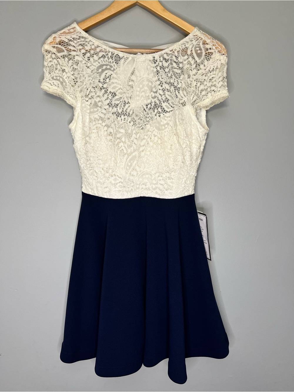 NEW Junior’s 5/6 Formal Mini Party Dress White / Cream and Navy Lace Bow Girly